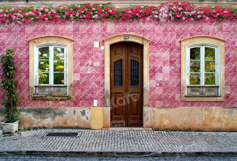 Kat春のレトロな建築の背景通りの花Chain Photography