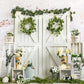 Kate春の花白い納屋のドアの背景Emetselch設計