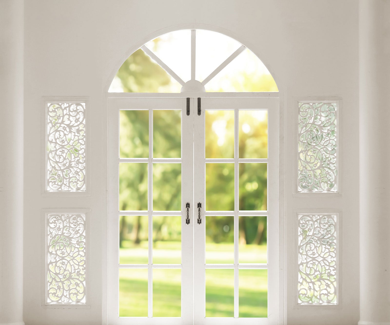 kateチェーン写真によって設計された窓の外の春/夏の背景