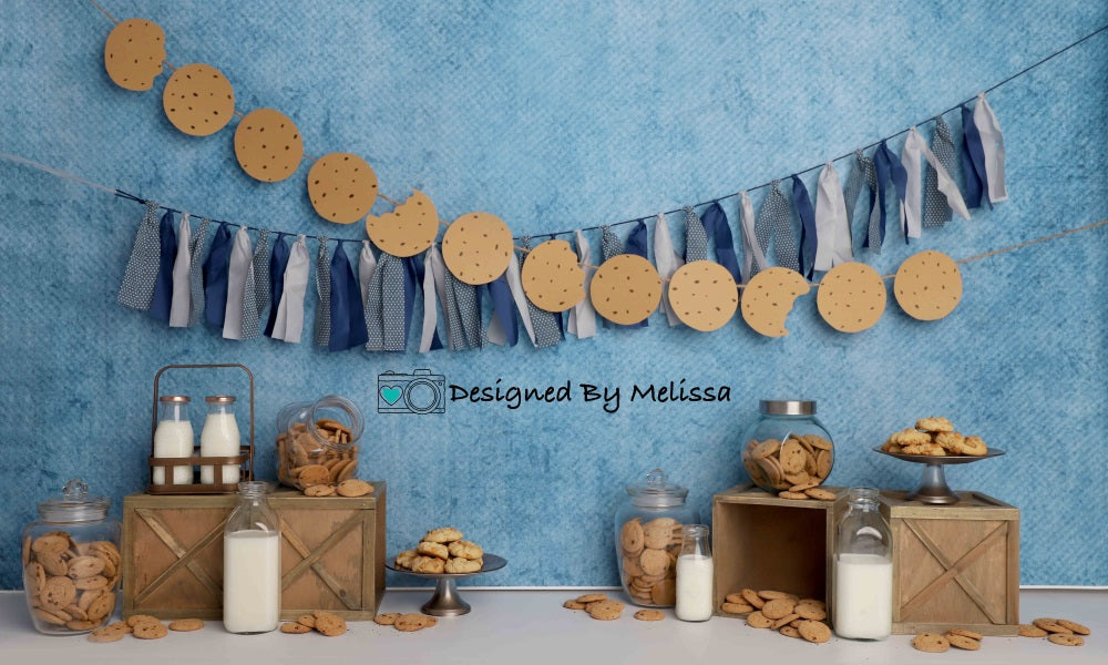 Kateミルククッキーの青い背景Melissa King設計