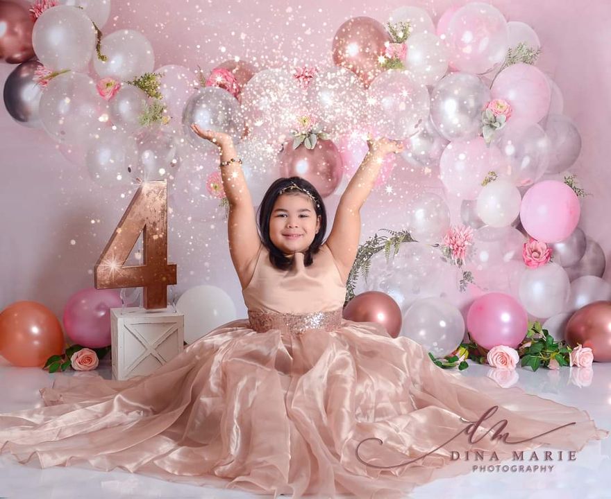 Kate ピンクの風船の女の子の誕生の背景