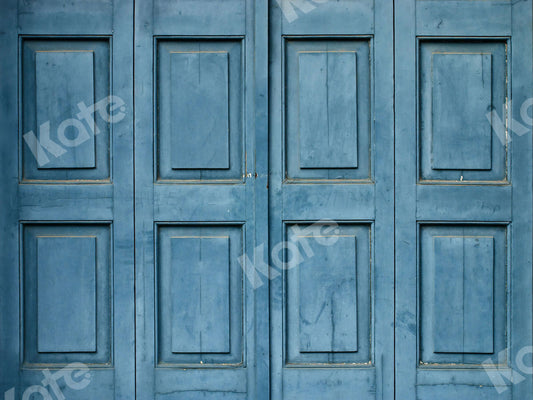 kate青い木製のドアの写真の背景