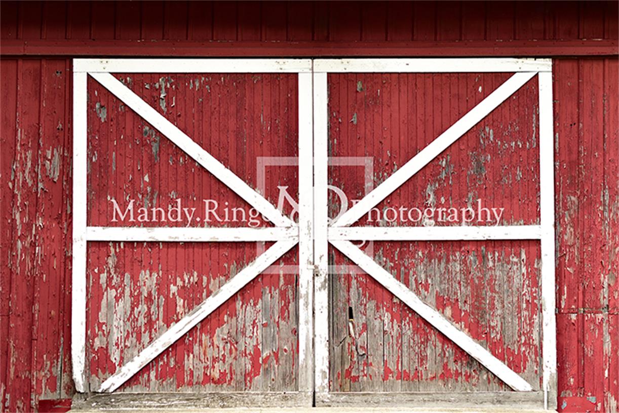 Kate 素朴な赤い納屋のドアの背景