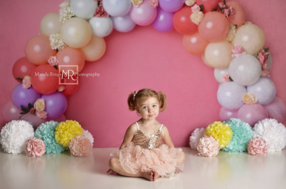 Kate 虹の花の風船の誕生日の子供の背景