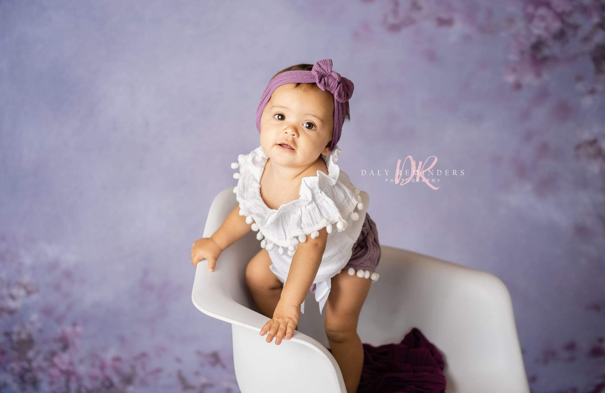 Kate 抽象的な紫色の花の背景布成人式女の子の日