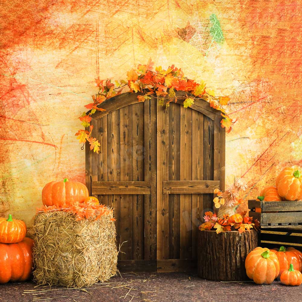 写真撮影のためのkateつの秋のカボチャの背景の納屋のドア